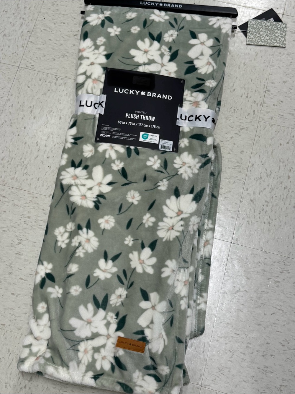 Lucky Brand Green Floral Plush Throw Blanket